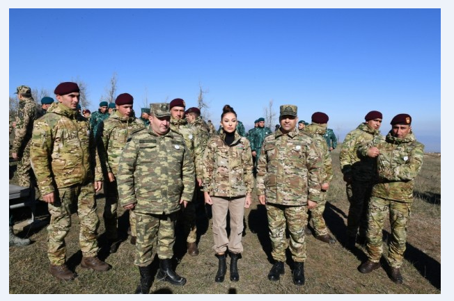 İlham Əliyevin Şuşada generallarla görüşü- FOTOLAR