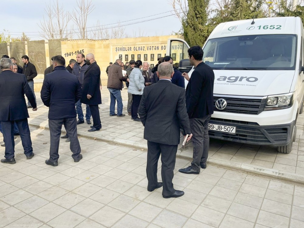 Sabirabadda fermerlərə səyyar xidmət göstərilməsinə başlanıldı- FOTO