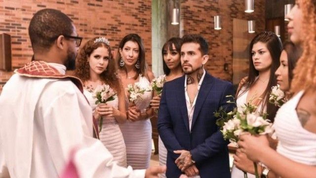 Eyni gündə 9 qadınla evləndi- FOTO