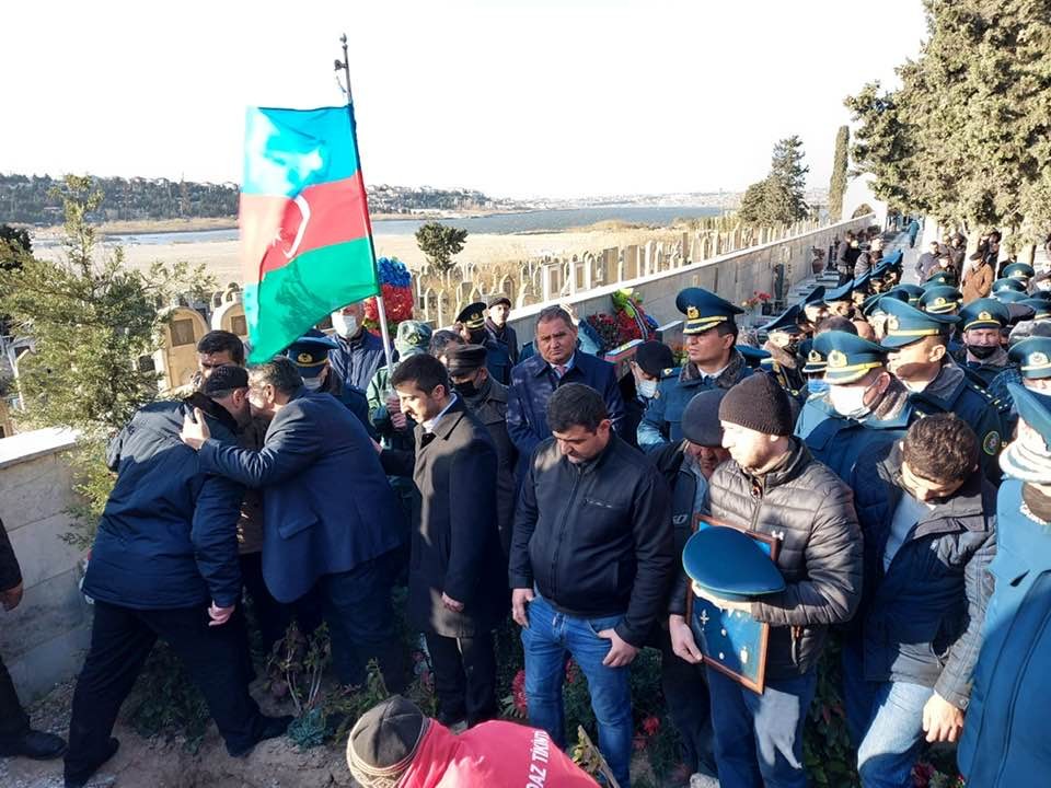 Şəhid kapitan Xəyyam Əliyev dəfn edildi- FOTOLAR