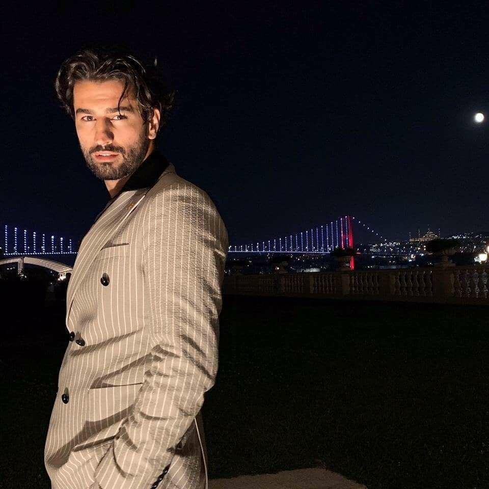 Türkiyəli boksçu ilə evlənən Leyla Süleymanovanı əri döydü- "Aleyna Tilki ilə evlənəcəm"