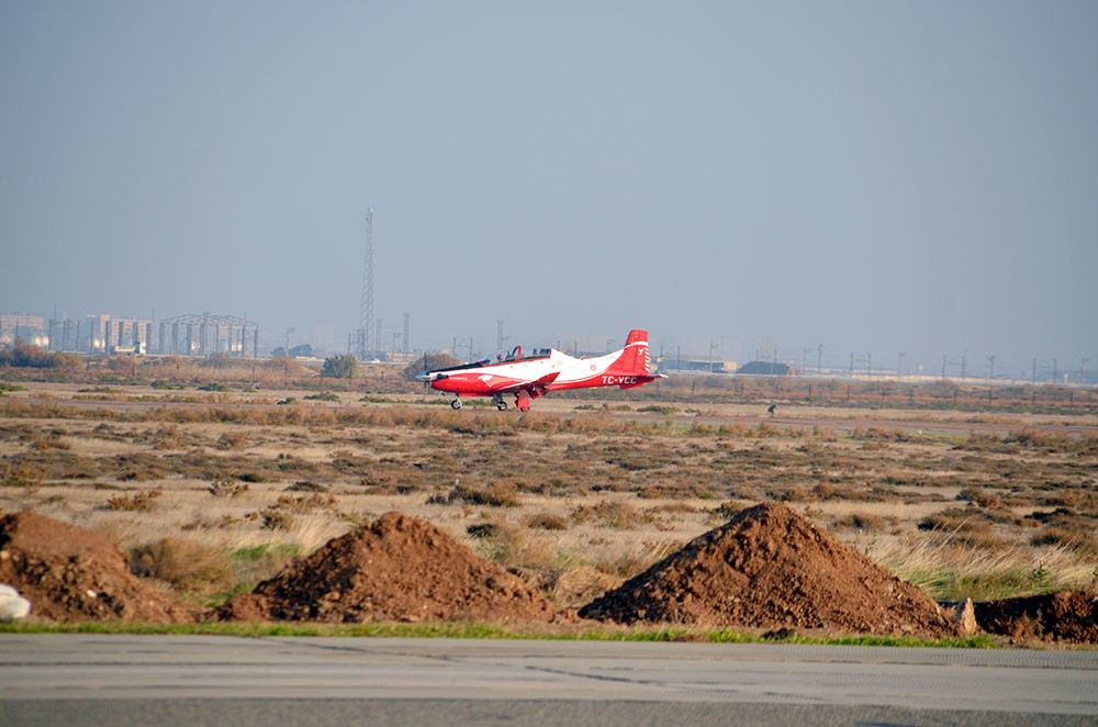 SON DƏQİQƏ! Müdafiə Nazirliyi məlumat yaydı:Türkiyənin “Hürkuş” təyyarələri Bakı səmasında (VİDEO/FOTO)