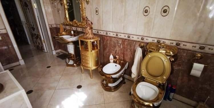 Polis rəisinin evindən qızıl unitaz çıxdı- Antikorrupsiya əməliyyatı