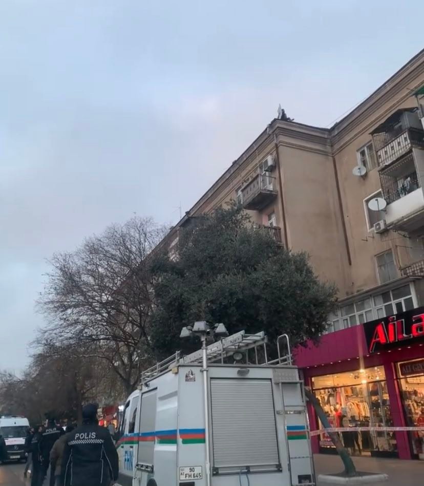 Bakıda qazi intihara cəhd edir- VİDEO