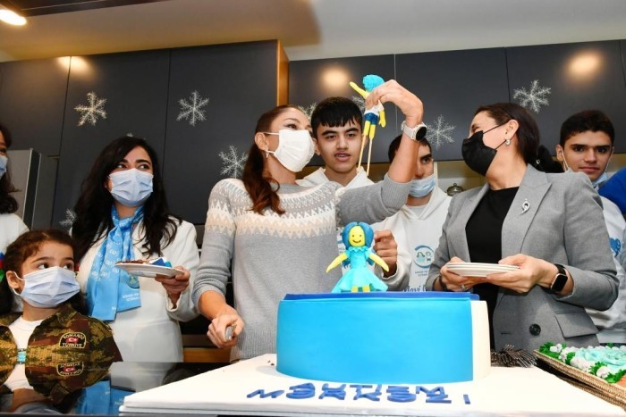 Mehriban Əliyeva qızları ilə açılışda- FOTOLAR