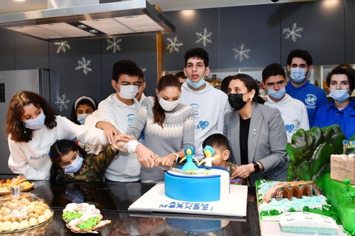 Mehriban Əliyeva qızları ilə açılışda- FOTOLAR