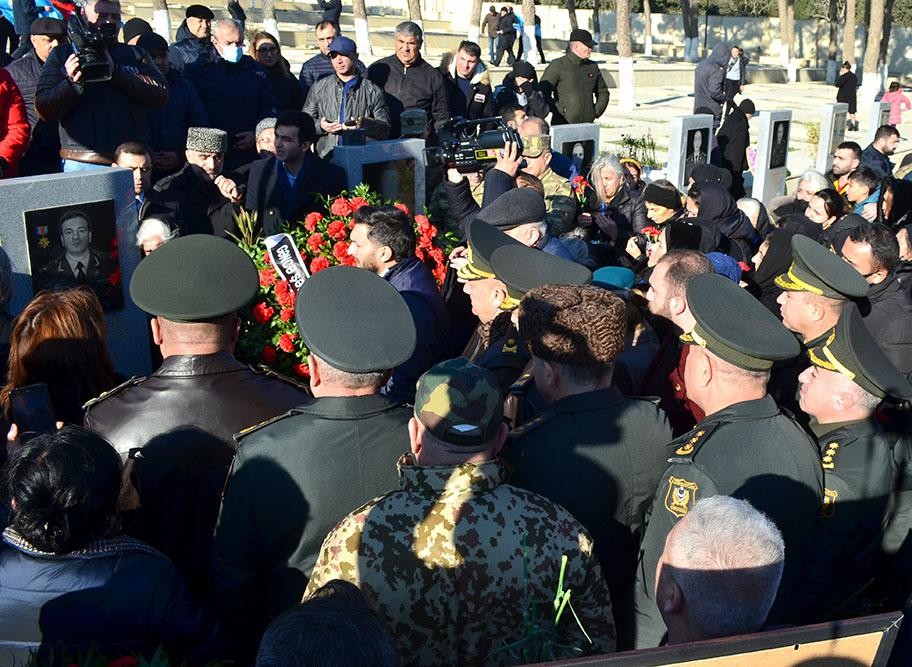 General-mayor Polad Həşimovun xatirəsi yadEDİLDİ (FOTOLAR)