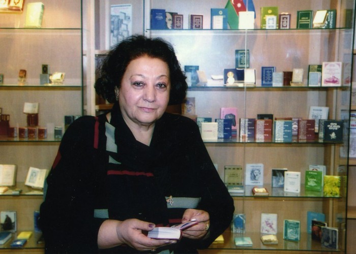 Prezident bu xanımla bağlıSƏRƏNCAM İMZALADI (FOTO)