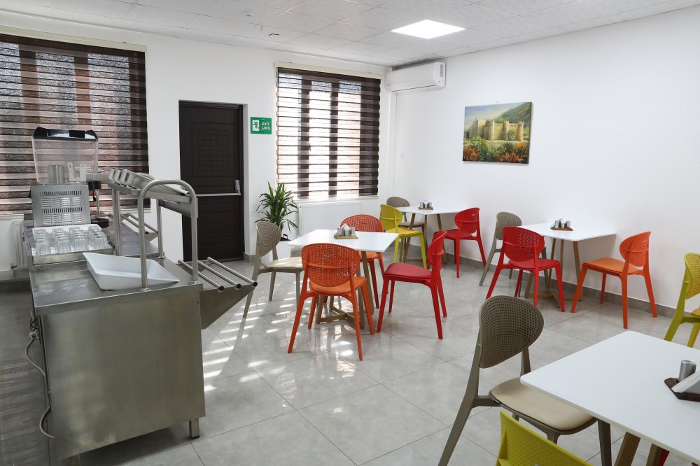 İlham Əliyev və birinci xanım Prezidentin xüsusi nümayəndəliyinin qərargahında- FOTOLAR