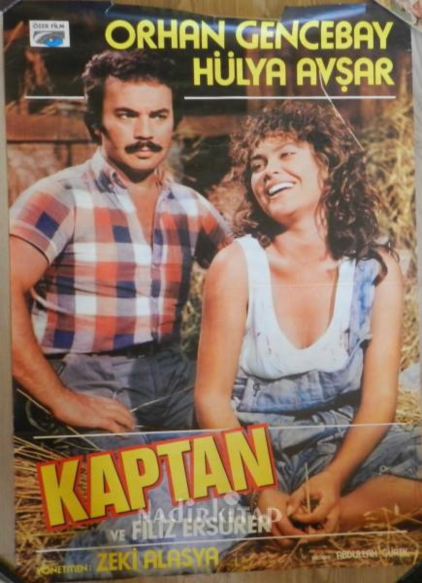 Qadın həmkarlarını geyiminə görə tənqid edən müğənninibu görüntüləri ilə biabır etdilər (VİDEO)