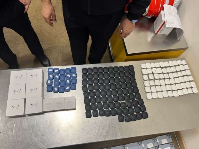 İstanbuldan Bakıya külli miqdarda “iPhone” gətirmək istədi- VİDEO