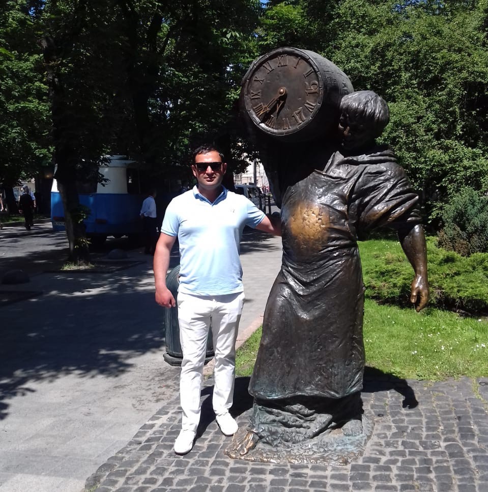 Azərbaycanlı iş adamı qətlə yetirildi(FOTOLAR)