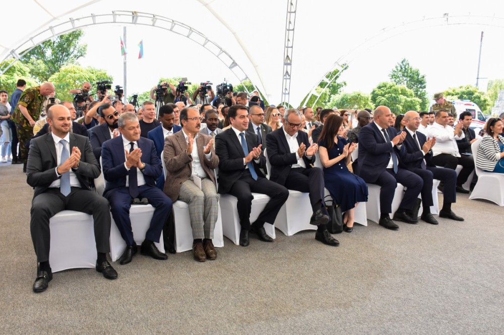 Şuşada beynəlxalq konfrans işə başladı(FOTOLAR)