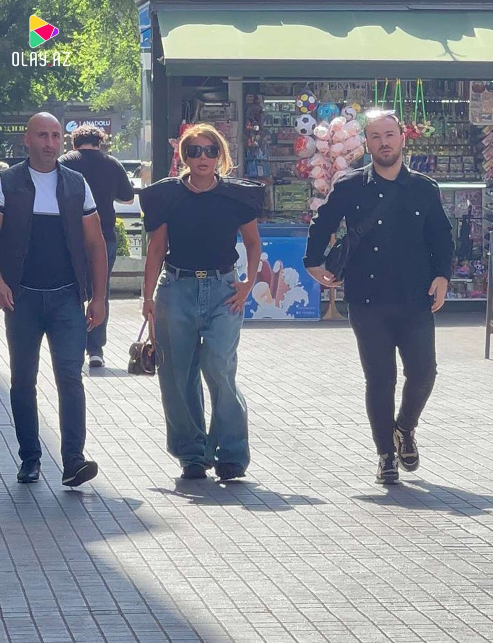Aygün Kazımova dostu Rəhimlə belə vidalaşdı- VİDEO