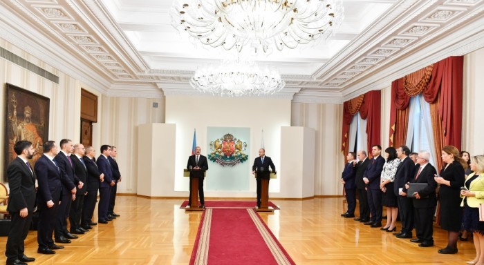 Prezidentlər mətbuata bəyanatlarla çıxış etdilər- YENİLƏNİB (FOTOLAR)