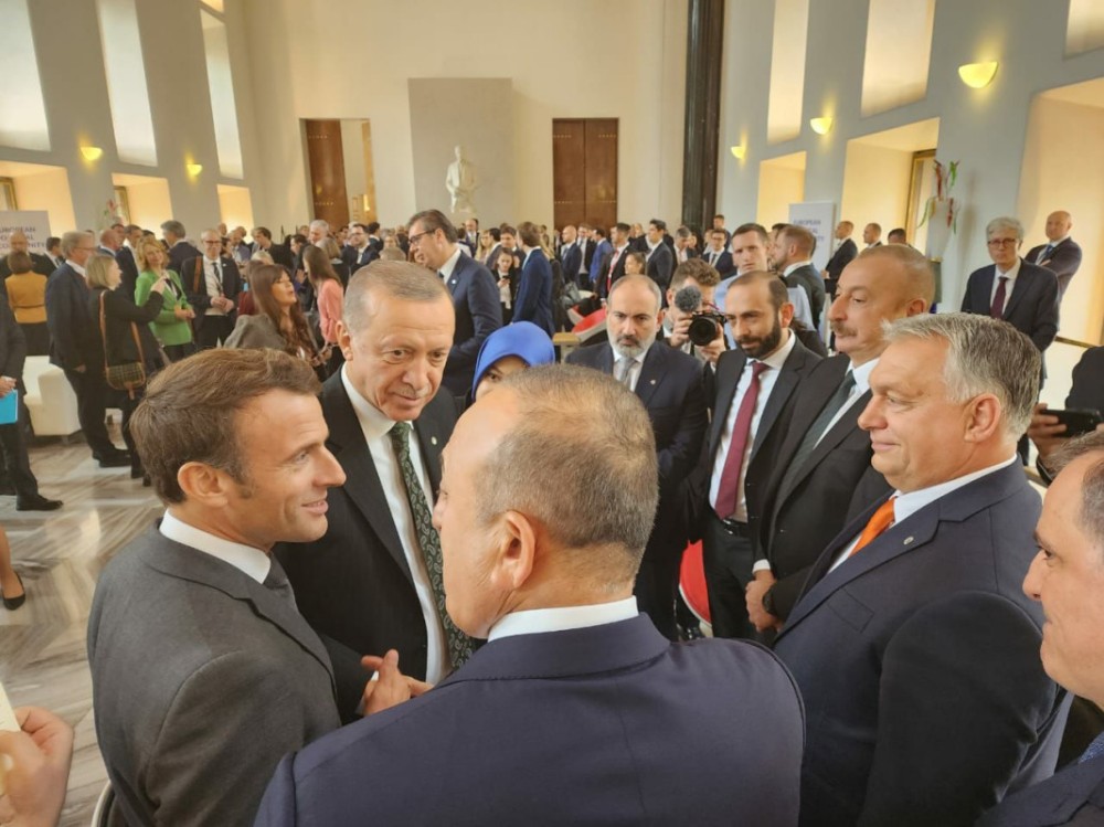 Əliyev, Ərdoğan və Paşinyan Praqada birgəmüzakirə apardı (FOTO/VİDEO)