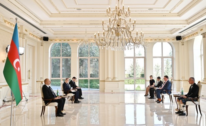 Britaniyanın yeni səfiri Prezidentin qəbulunda Azərbaycan dilində danışdı- VİDEO (YENİLƏNİB)