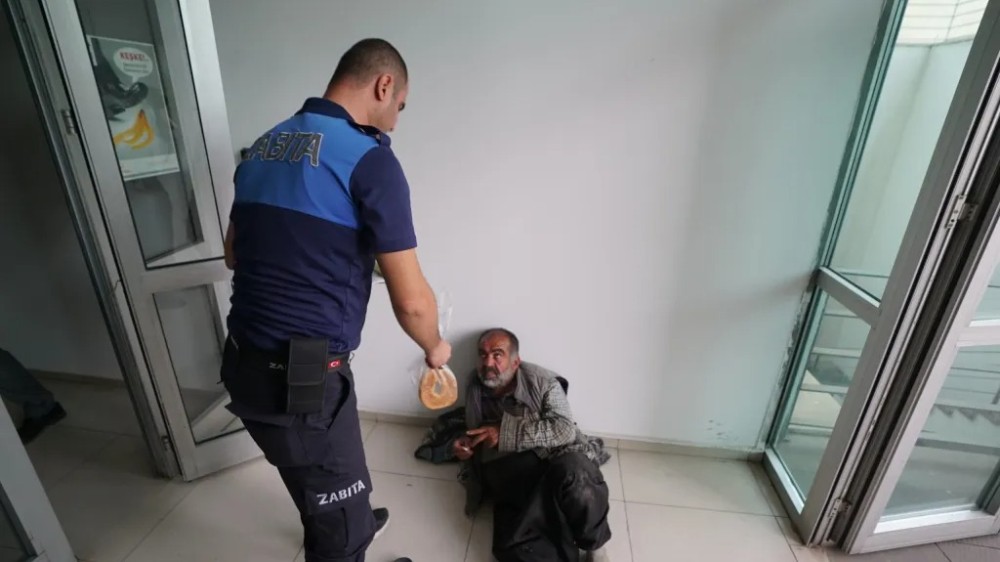 "Bankir Arif" "Azərbaycan bulvarı"nda saxlanıldı(FOTOLAR)