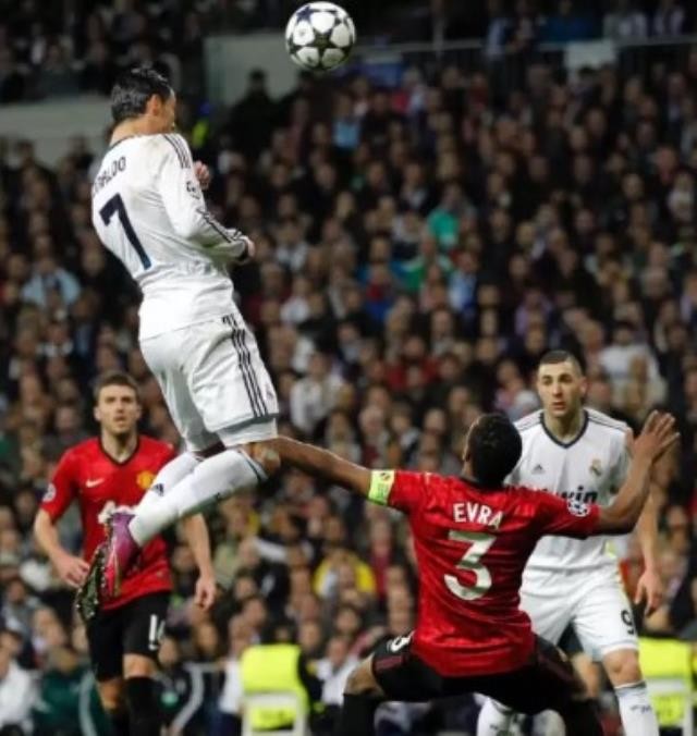 Ronaldonun fotosundakı sirr- Taxdığı saatda görün nə gizlənirmiş (FOTO)