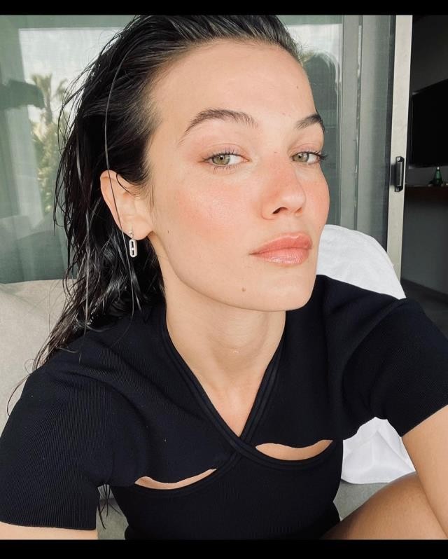 Məşhur aktrisayaAĞIR İTKİ (FOTO)