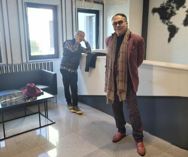 Daha bir tanınmış şəxs hava limanındasaxlanıldı (FOTO)