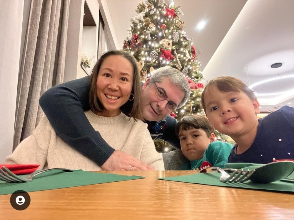 Ailəsi ilə birlikdə gəzməyə gedən Aliyə Qarayevanın ayağı sındı- Video