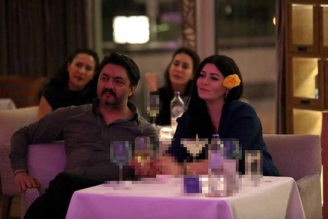 Məşhur aktrisa iş adamı iləEVLƏNİR - FOTO