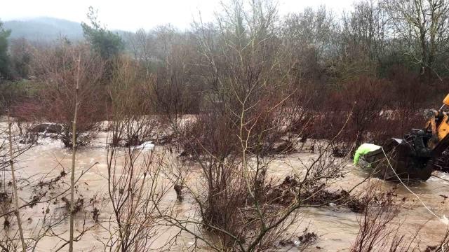 Dərəyə aşan maşından sağ çıxdı, faciəvi şəkildə öldü (VİDEO)