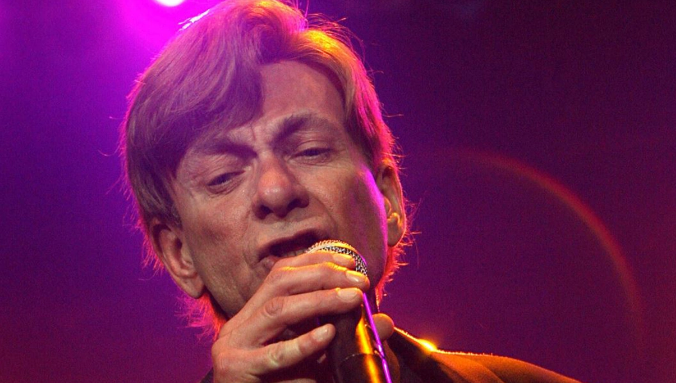 Tanınmış müğənni antibiotikdənÖLDÜ