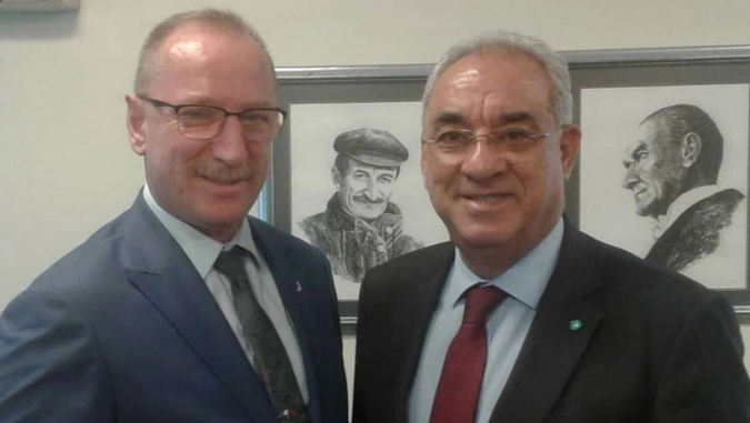 Vəzifəli şəxs ticarət mərkəzindədünyasını dəyişdi (FOTO)