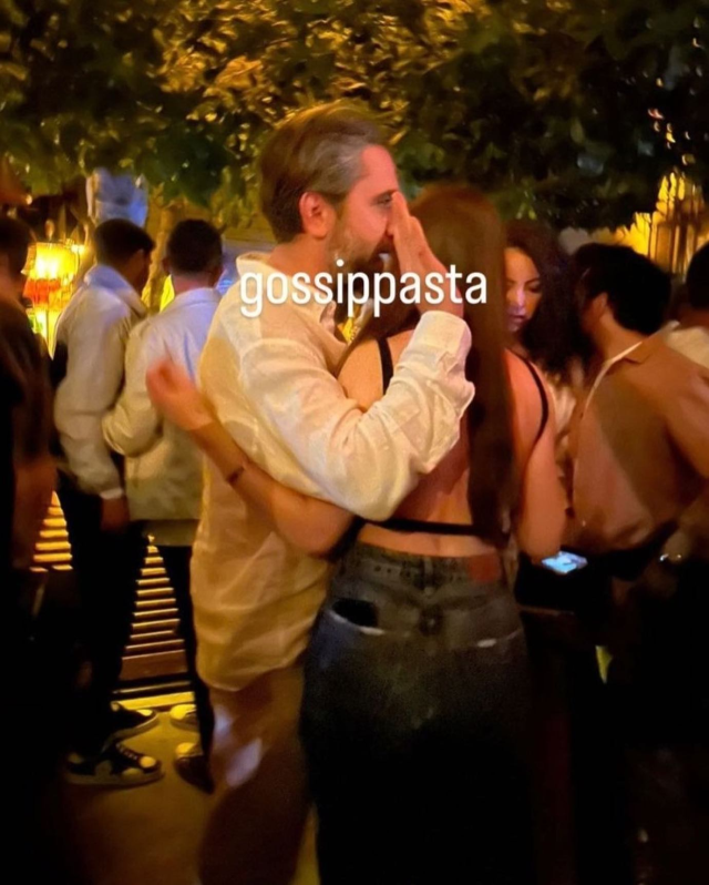 Həmkarı ilə evli olan məşhur  başqa qadınla kəbin kəsdirib?- Görüntüsü üzə çıxmışdı (VİDEO)