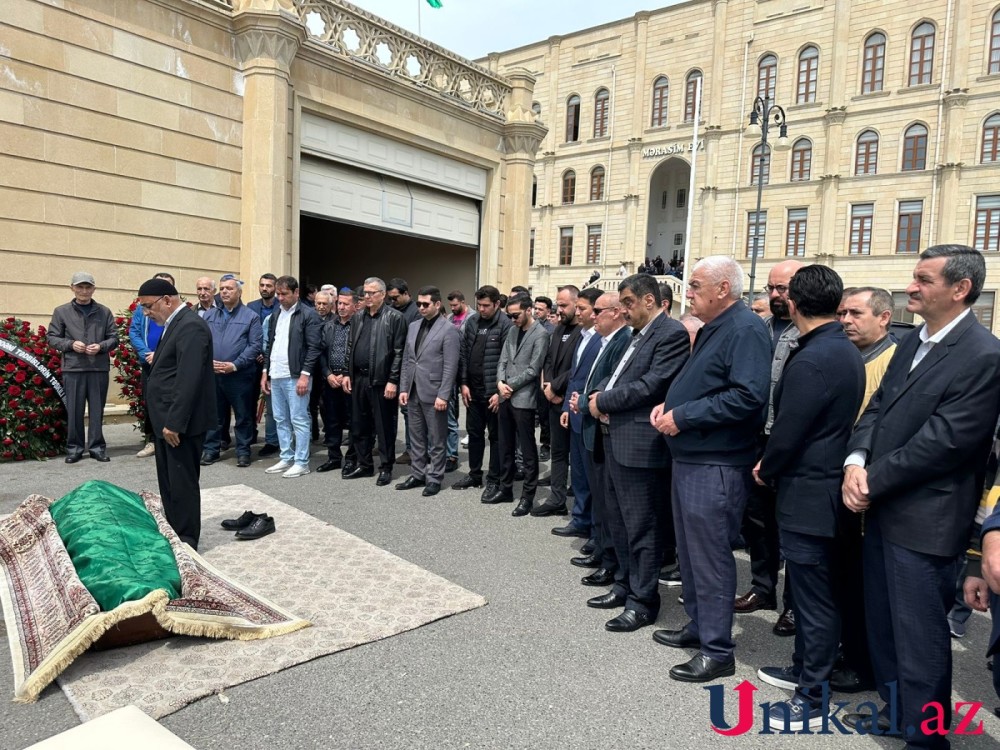 Xalq artisti Aftandil İsrafilov dəfn edilib -YENİLƏNİB