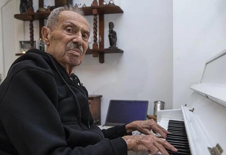 Məşhur musiqiçi 100 yaşında dünyasını dəyişdi