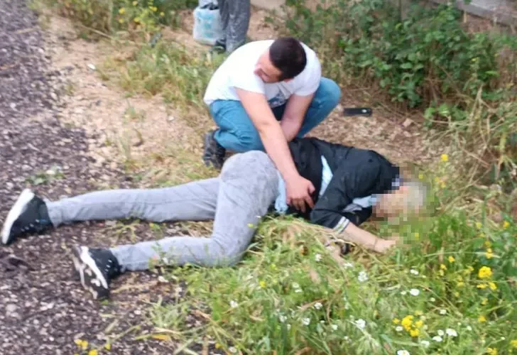 Polis küçədə yaralanmış şəkildə tapıldı- FOTO