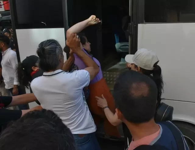 LGTB üzvləri mitinq keçirmək istədi, polis müdaxilə etdi- SAXLANILANLAR VAR (FOTO)