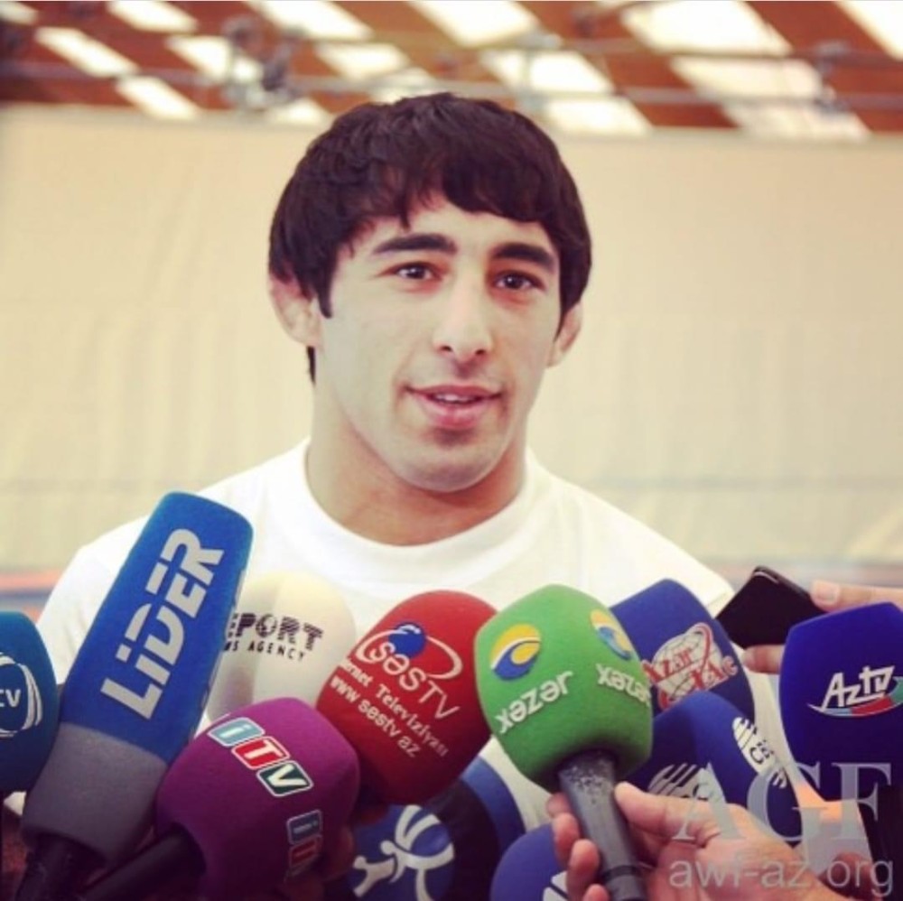 Dünya Çempionunaağır itki (FOTOLAR)