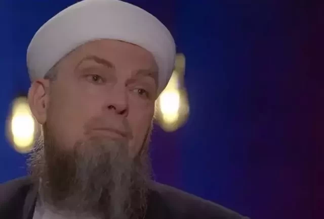 Məşhur model tövbə edib dinə yönəldi- SON HALI  TƏƏCCÜBLƏNDİRDİ (FOTO)