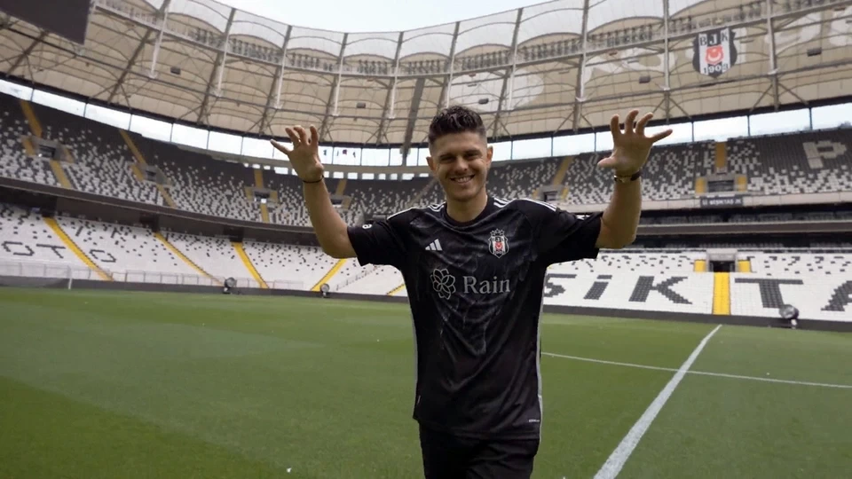 "Beşiktaş" onunla anlaşdı