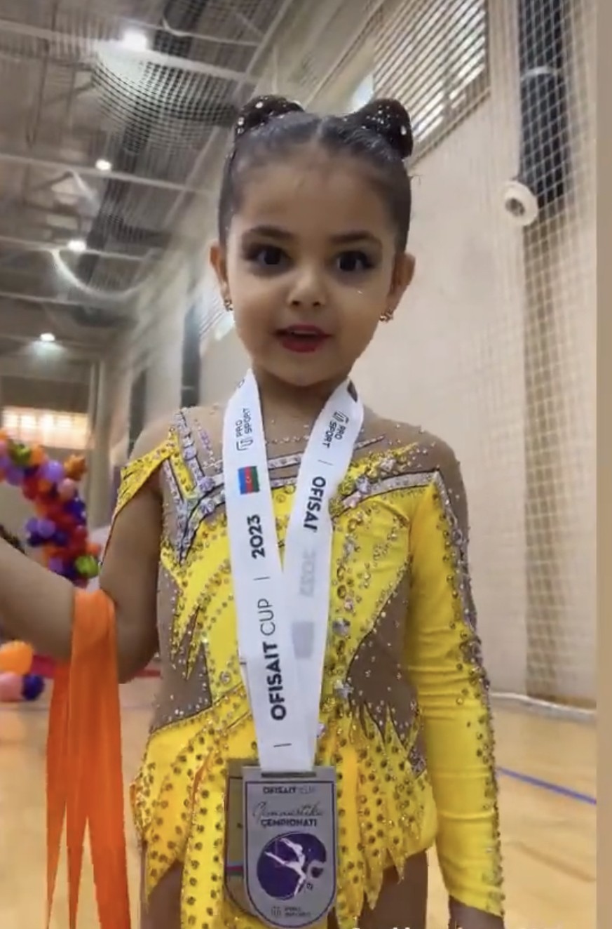 Bakıda möhtəşəm turnir- Yeniyetmə və gənc gimnastlar məharətlərini göstərdi (FOTO)