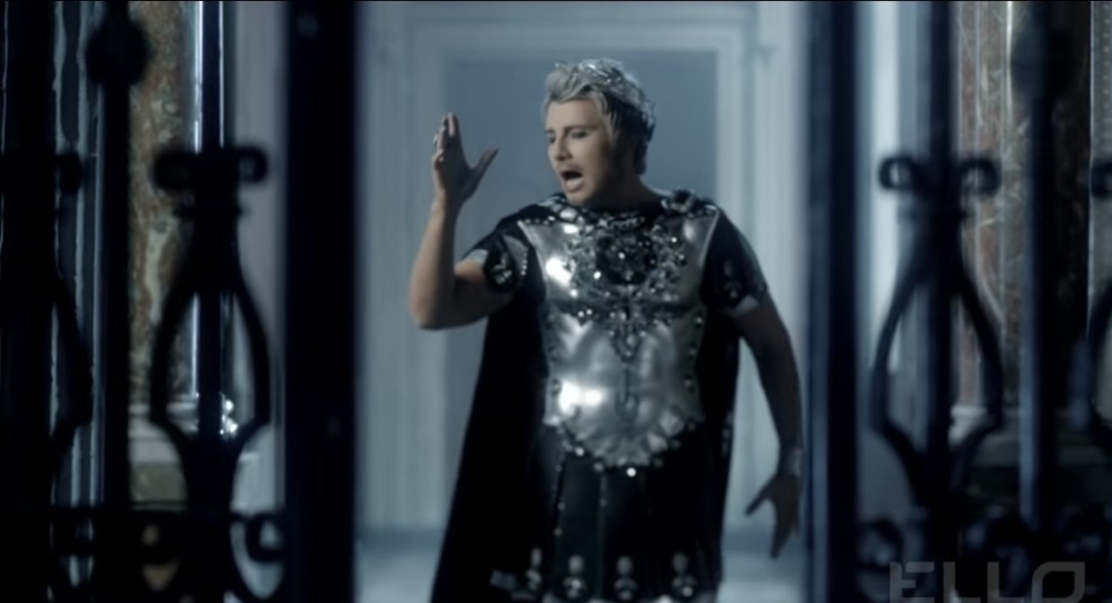 Məşhur telekanal cərimələndi 18+ klipə görə- LGTB TƏBLİĞİ