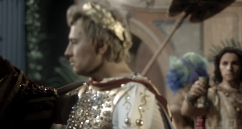 Məşhur telekanal cərimələndi 18+ klipə görə- LGTB TƏBLİĞİ