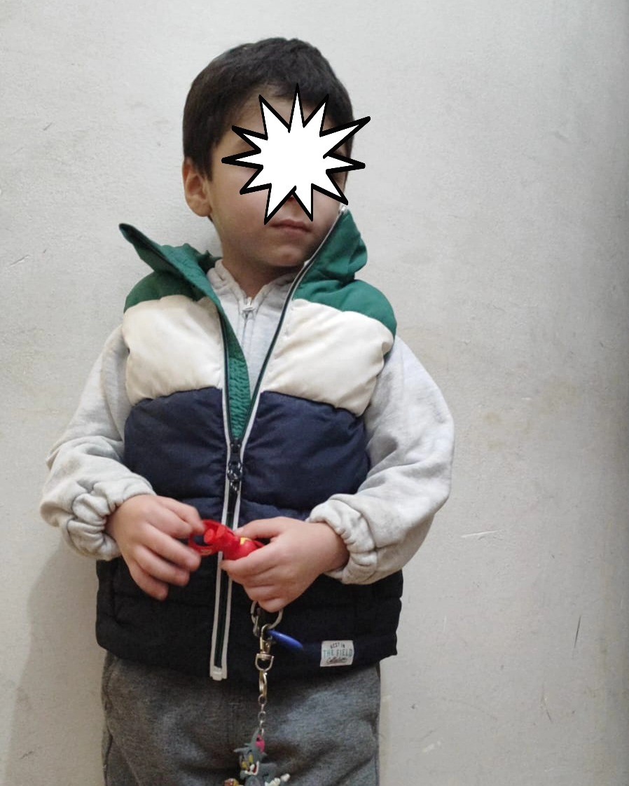 Bakıda ana 4 yaşlı uşağını küçədə ataraq gedib(FOTO)