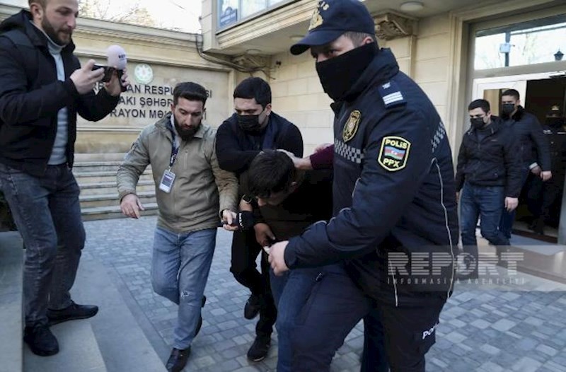 Ailəsini öldürən Əhmədin son halı: barmaqlar qırılıb, ayağı...-FOTOLAR