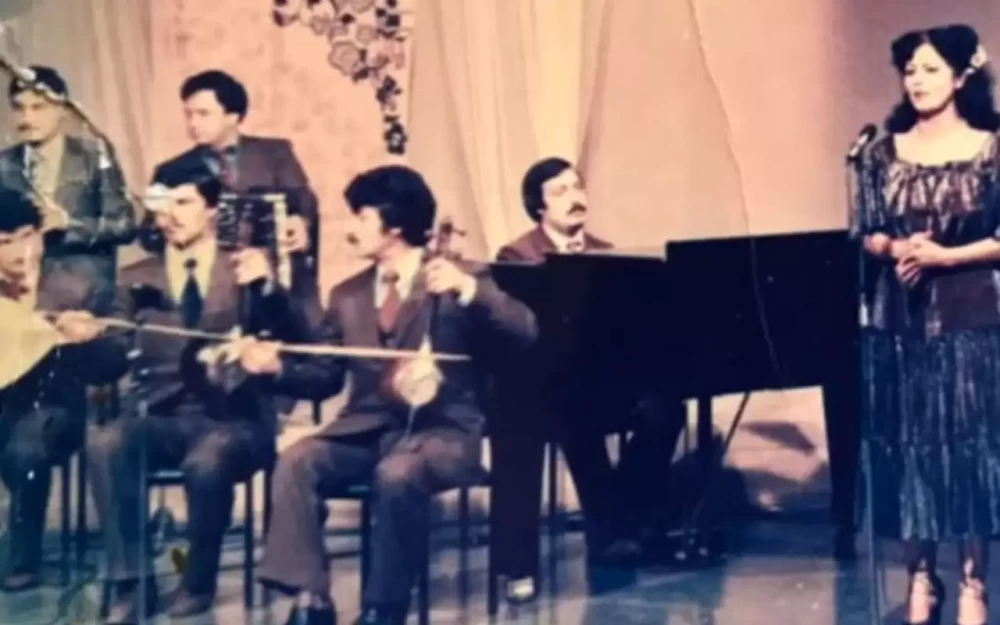 Azərbaycanlı müğənni evində ölü tapıldı- FOTO