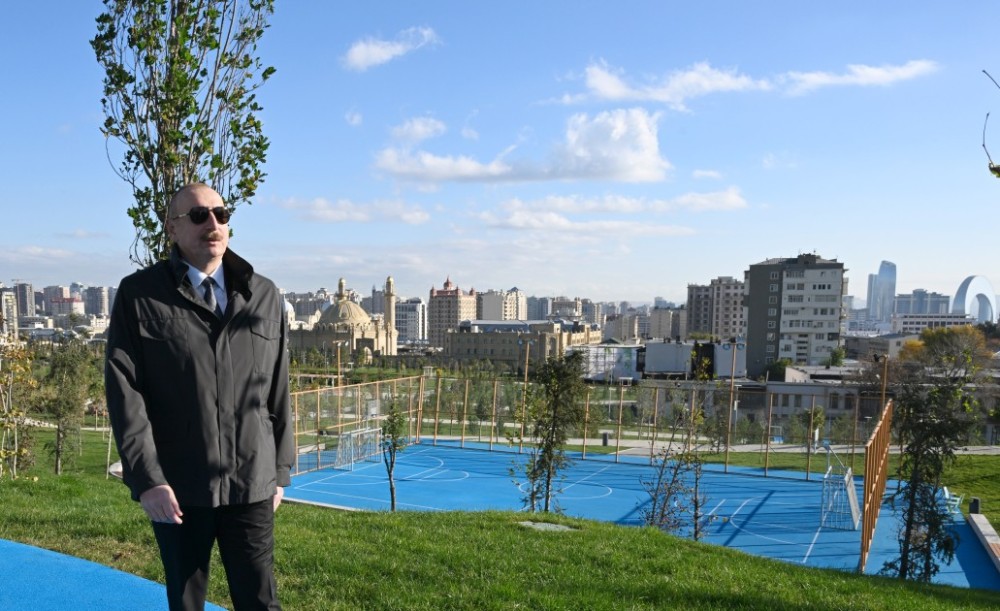 İlham Əliyev Mərkəzi Parkın üçüncü hissəsinin açılışında - FOTOLAR (YENİLƏNİB)