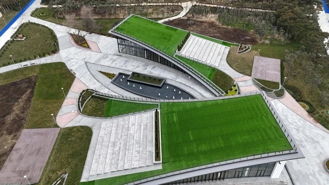 İlham Əliyev Bakıda yaradılan yeni parkın açılışında iştirakEDİB -FOTOLAR