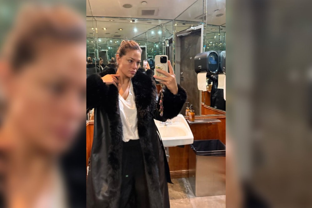 Böyük ölçülü modelmakiyajsız və filtrsiz goruntulənib