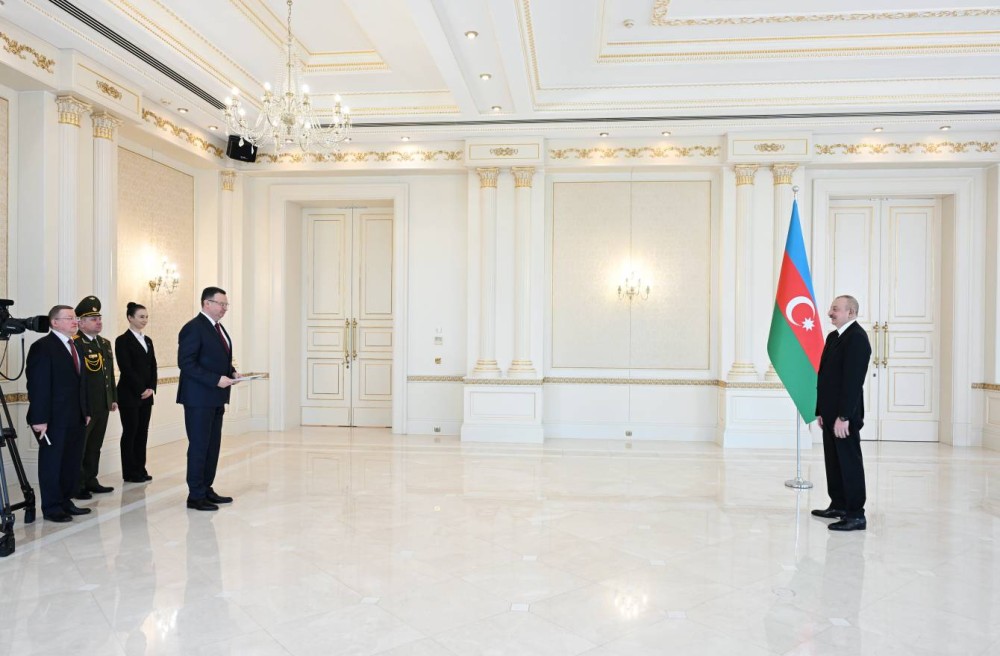 İlham Əliyev Belarusun yeni səfirinin etimadnaməsini qəbul etdi - YENİLƏNDİ