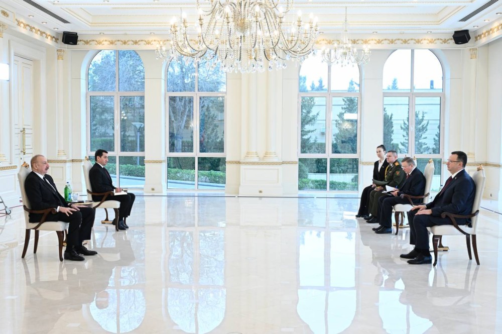 İlham Əliyev Belarusun yeni səfirinin etimadnaməsini qəbul etdi - YENİLƏNDİ