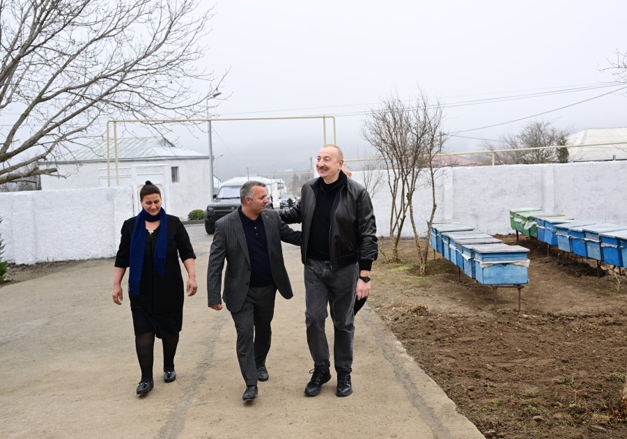 İlham Əliyevin Ballıca sakinləri ilə görüşü- FOTOLAR (YENİLƏNİB)